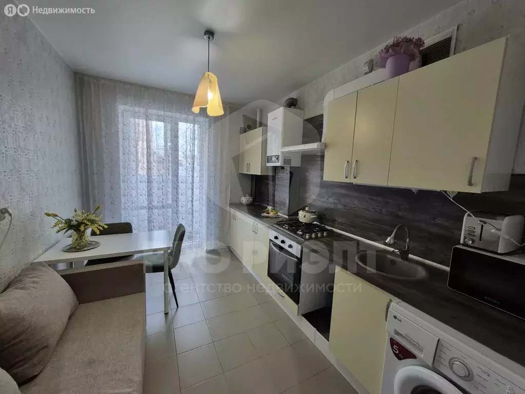 1-комнатная квартира: Калининград, улица Зои Космодемьянской, 10 (35.8 ... - Фото 1