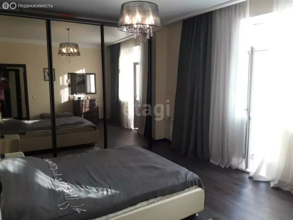 3-комнатная квартира: Кемерово, улица Орджоникидзе, 5 (64 м) - Фото 0