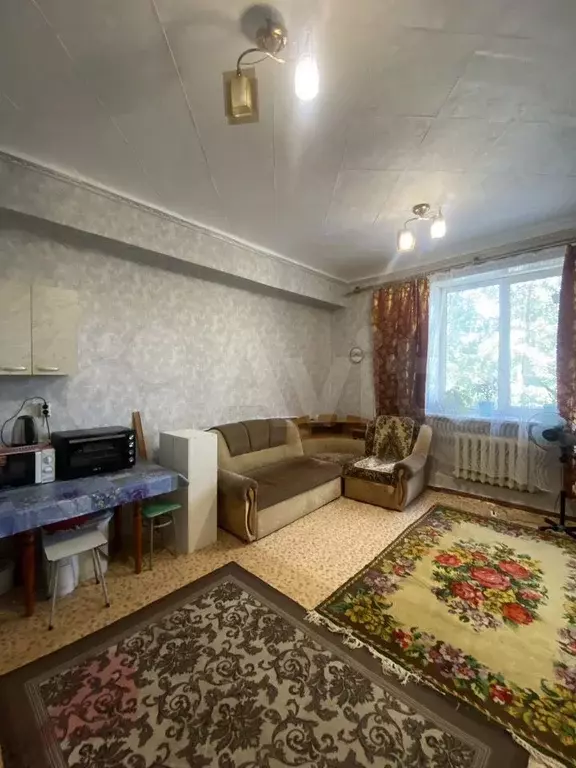Комната 21,8 м в 9-к., 2/3 эт. - Фото 1