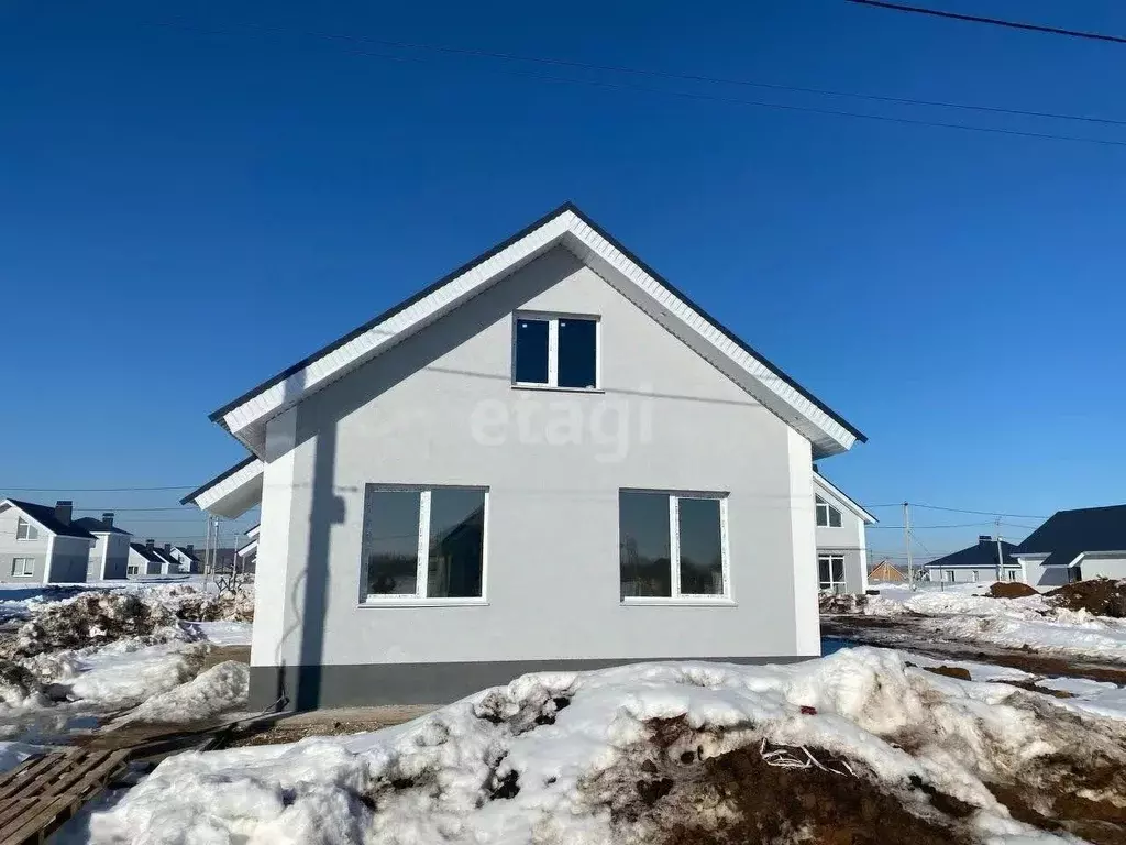 Дом в Башкортостан, Кармаскалинский район, Кабаковский сельсовет, д. ... - Фото 1