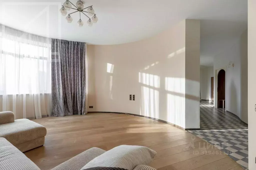3-к кв. Москва Нежинская ул., 8К1 (130.0 м) - Фото 1