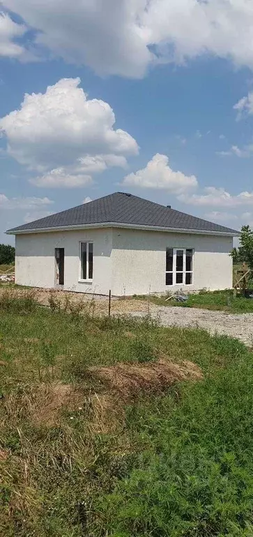 Дом в Краснодарский край, Тимашевский район, Дербентское с/пос, Мирный ... - Фото 1