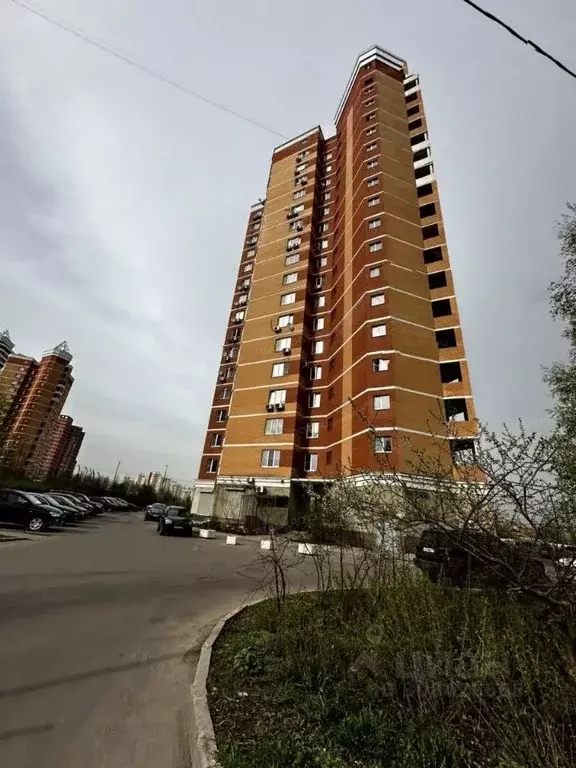 2-к кв. Москва ул. Соловьиная Роща, 8К2 (69.9 м) - Фото 0