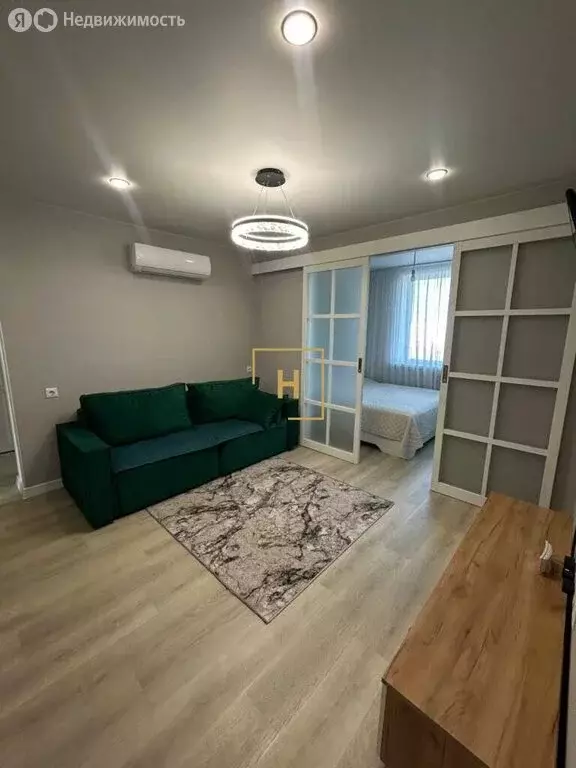 2-комнатная квартира: Евпатория, проспект Победы, 87Бк1 (58.1 м) - Фото 1