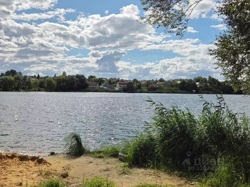 Дом в Воронежская область, Семилукский район, с. Землянск ул. Ленина, ... - Фото 1