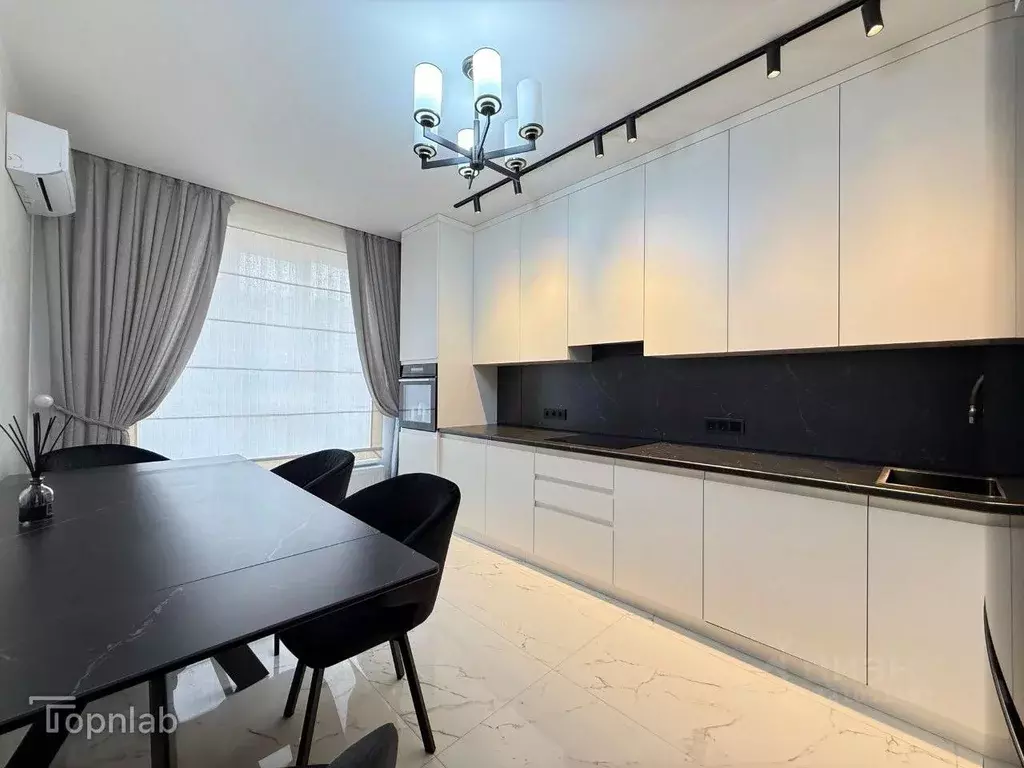 3-к кв. Кабардино-Балкария, Нальчик ул. Тлостанова (94.0 м) - Фото 1