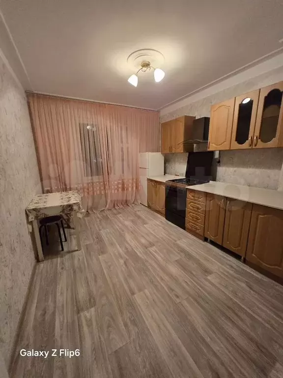1-к. квартира, 40 м, 3/10 эт. - Фото 1