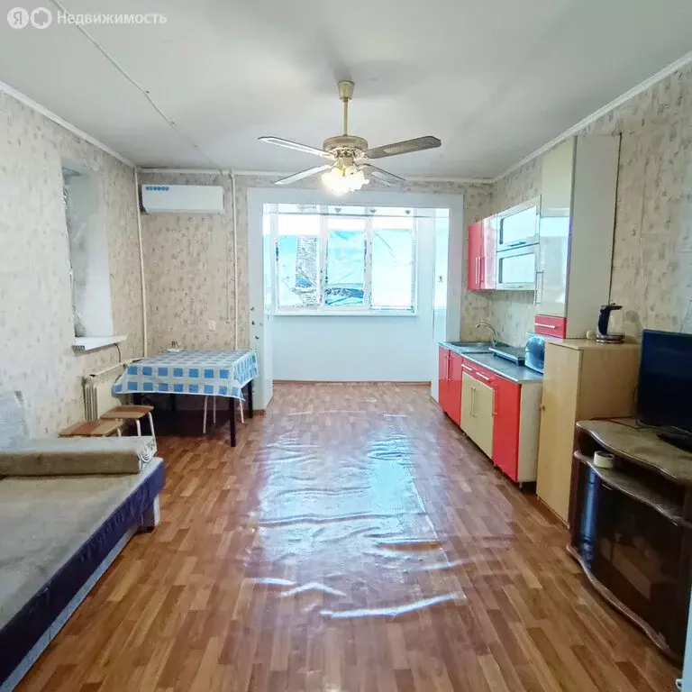 1-комнатная квартира: Астрахань, 1-я Перевозная улица, 120 (42 м) - Фото 1