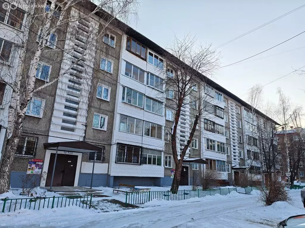 3-комнатная квартира: Иркутск, улица Розы Люксембург, 287 (58.8 м) - Фото 0