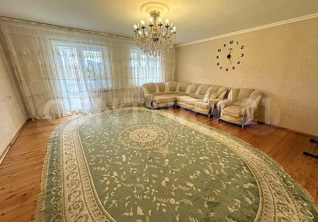 4-к. квартира, 130 м, 5/5 эт. - Фото 0