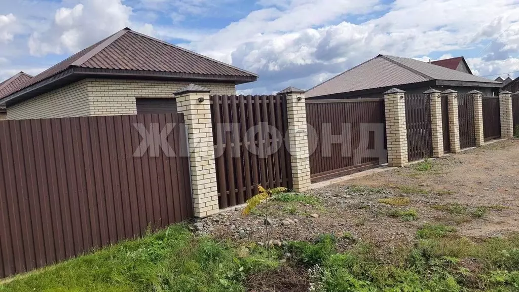 Дом в Хакасия, Усть-Абаканский район, с. Калинино ул. Живописная (95 ... - Фото 1