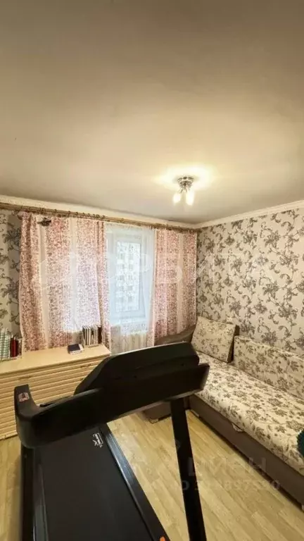 2-к кв. Тюменская область, Тюмень Уральская ул., 74 (50.0 м) - Фото 0
