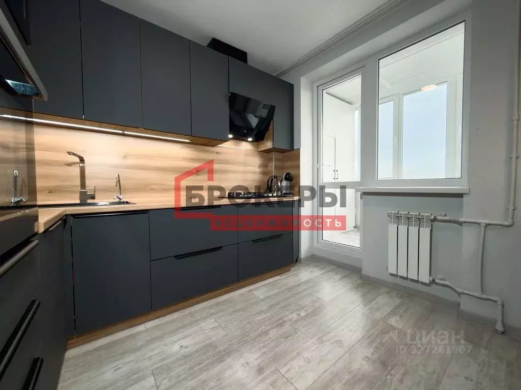 3-к кв. Севастополь ул. Маршала Геловани, 15/17 (70.3 м) - Фото 2