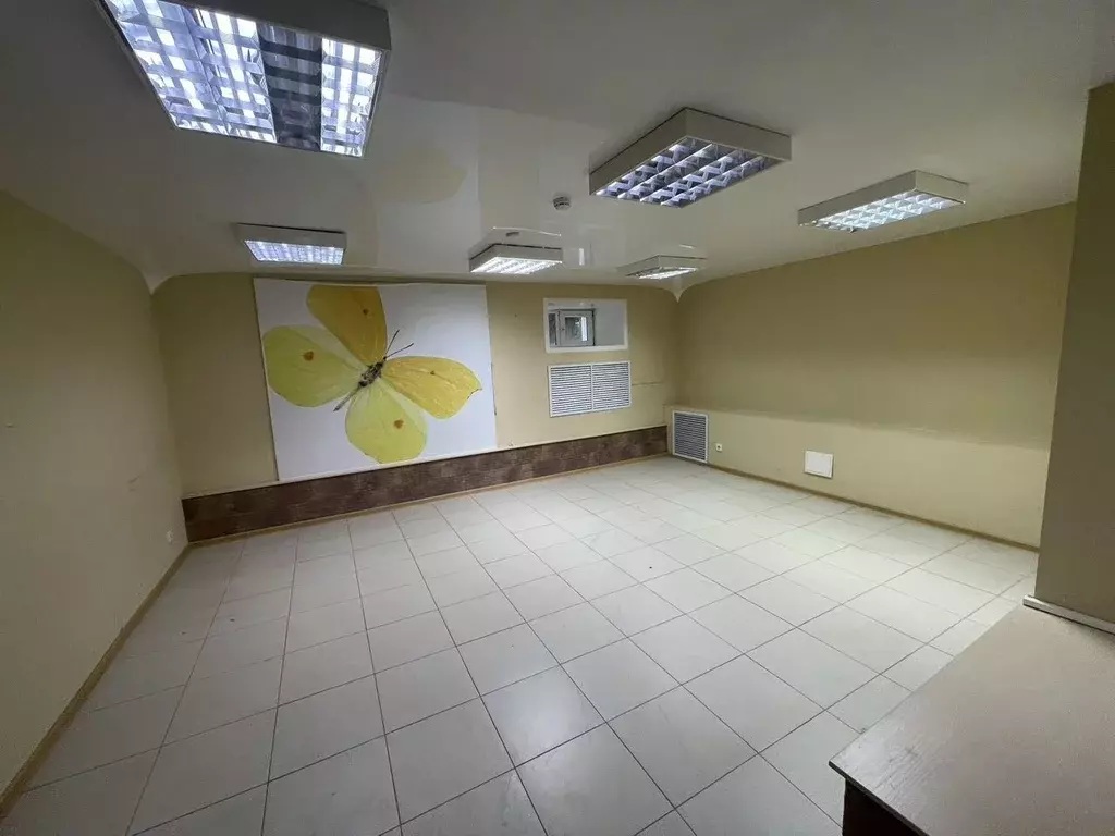 Помещение свободного назначения в Свердловская область, Новоуральск ... - Фото 1