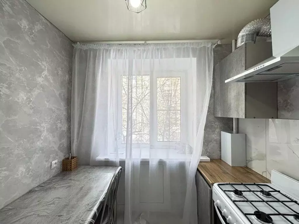 2-к кв. Саратовская область, Саратов Вольская ул., 11а (42.2 м) - Фото 1