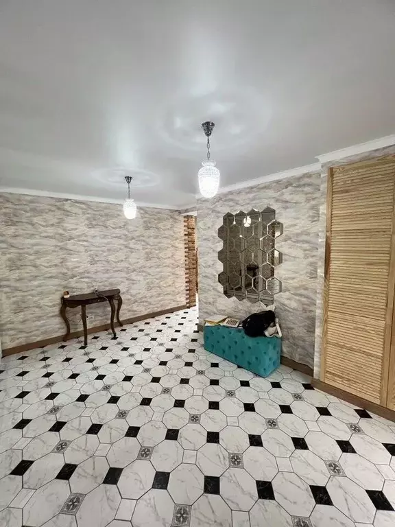 Дом в Крым, Симферополь ул. Битакская (250 м) - Фото 2