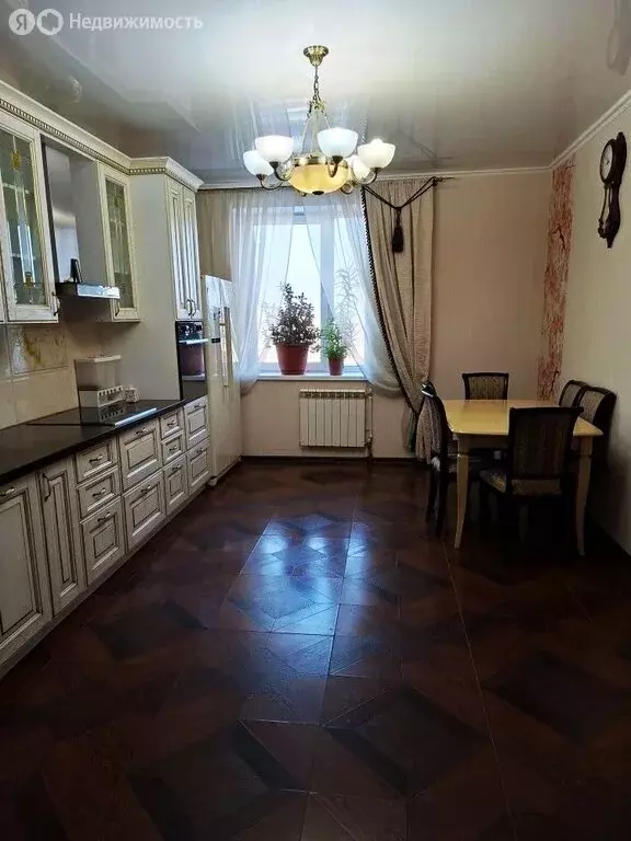 3-комнатная квартира: Казань, улица Фатыха Амирхана, 103 (85.9 м) - Фото 2