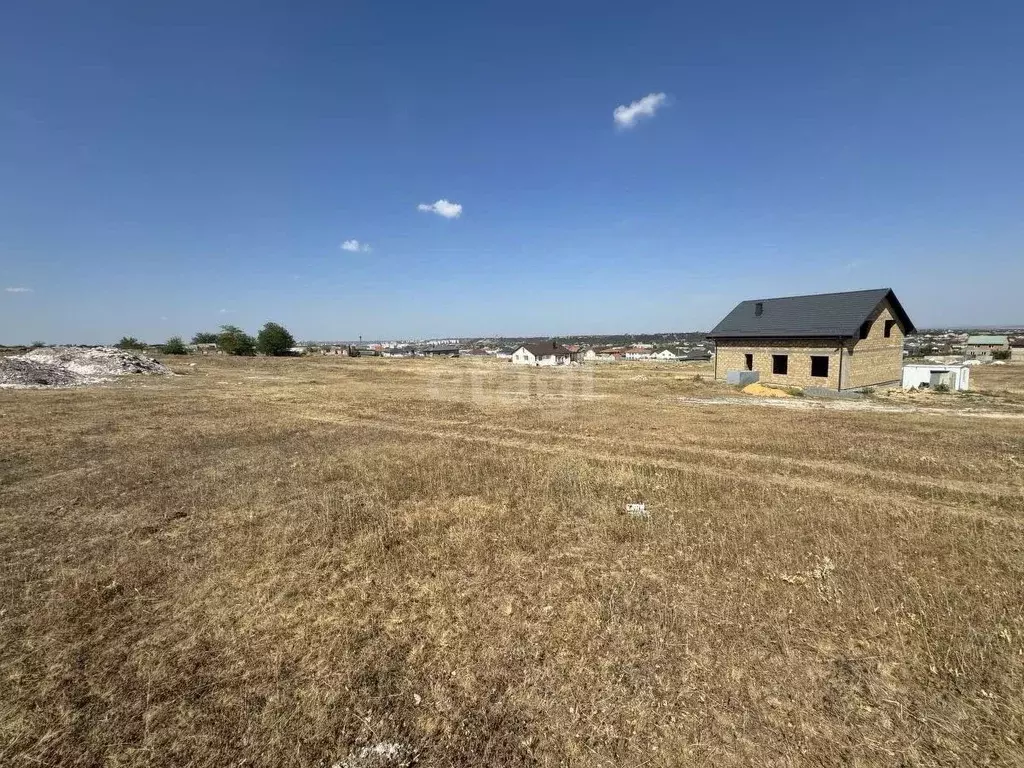 Участок в Крым, Симферопольский район, с. Трудовое ул. Меметова, 11 ... - Фото 0