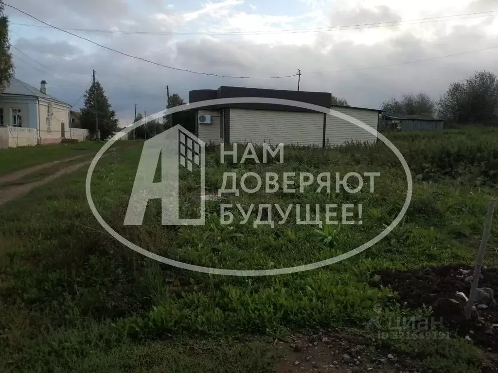 Дом в Пермский край, Кунгурский муниципальный округ, с. Бым ул. ... - Фото 1