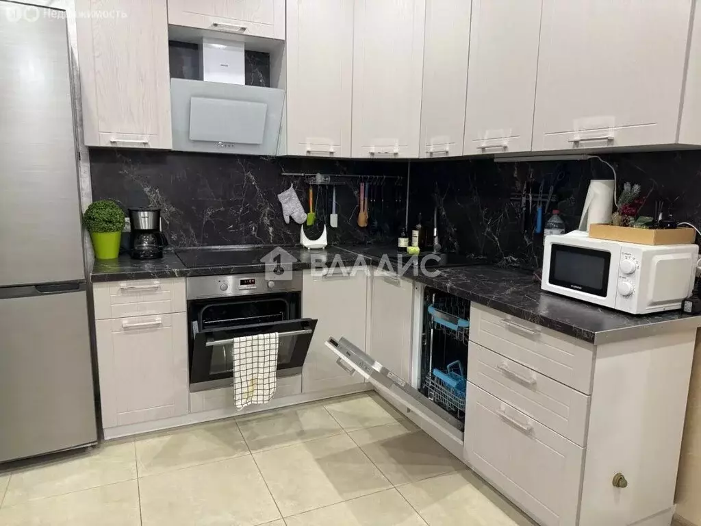 1-комнатная квартира: Мытищи, улица Борисовка, 18 (50 м) - Фото 0