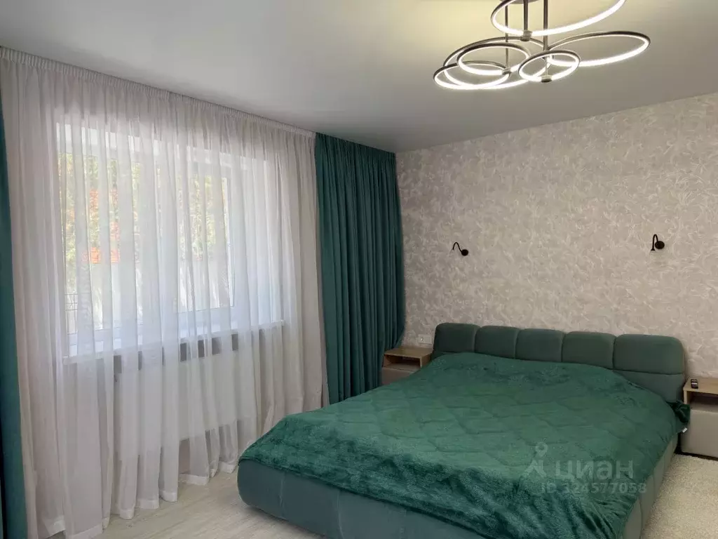 Дом в Крым, Симферопольский район, Добровское с/пос, с. Лозовое пер. ... - Фото 1