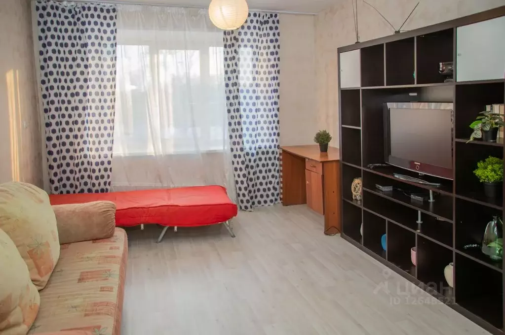 2-к кв. Кемеровская область, Юрга ул. Машиностроителей, 41 (45.0 м) - Фото 1
