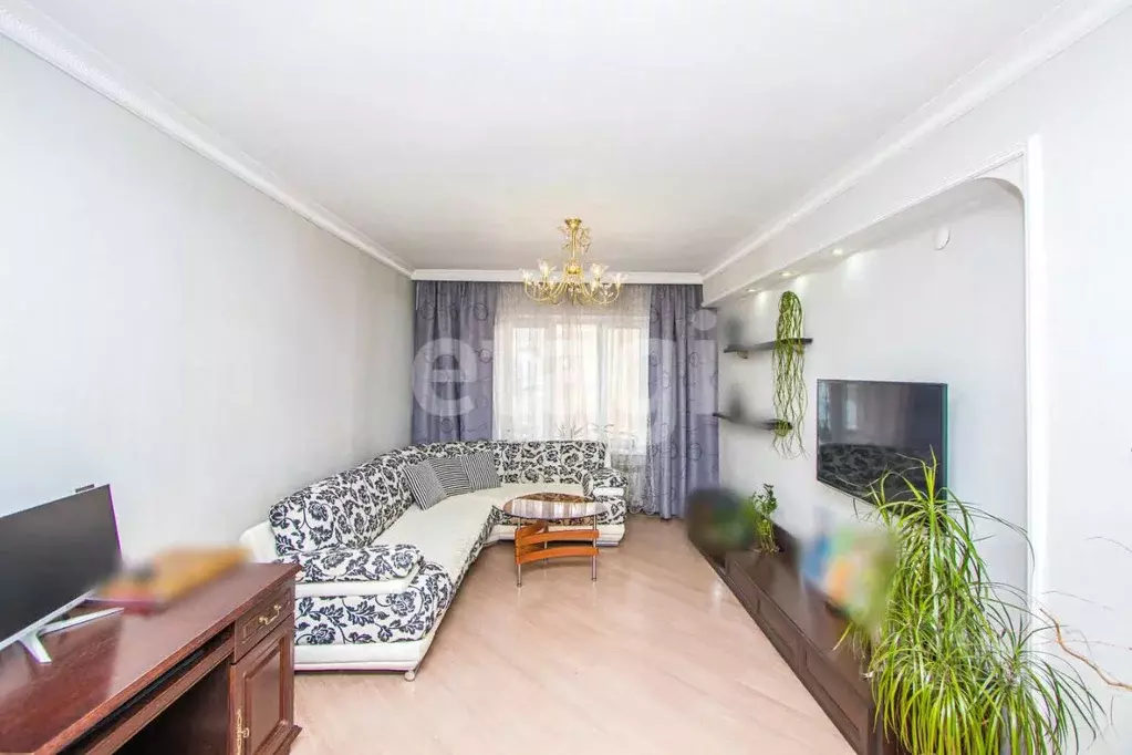3-к кв. Бурятия, Улан-Удэ ул. Пионерская, 20Б (90.0 м) - Фото 0