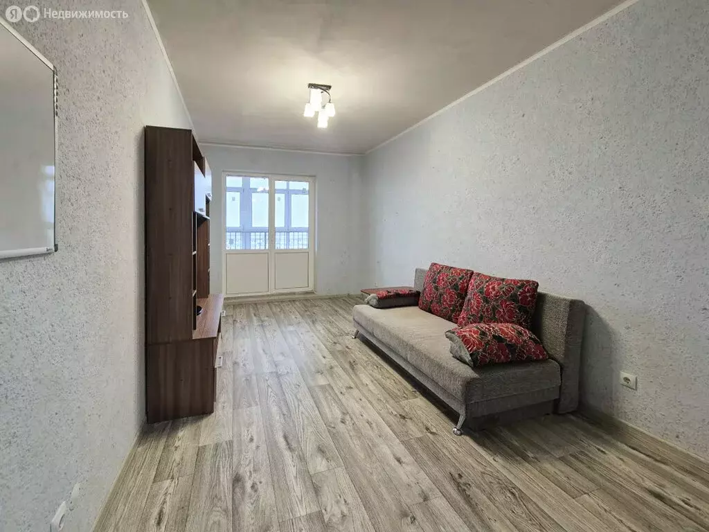 1-комнатная квартира: Череповец, Любецкая улица, 1 (42.6 м) - Фото 2