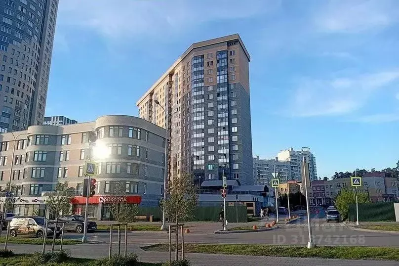 2-к кв. Свердловская область, Екатеринбург ул. Водоемная, 80/3 (65.0 ... - Фото 1