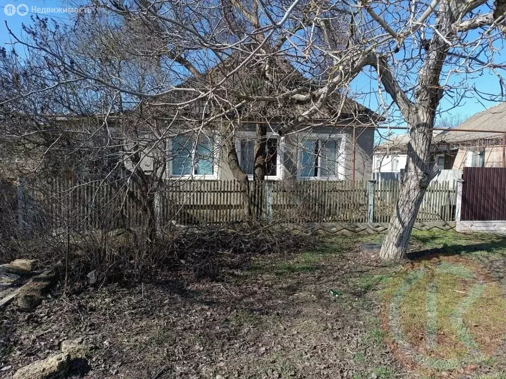 Дом в Раздольное, Восточная улица, 12 (100 м) - Фото 1