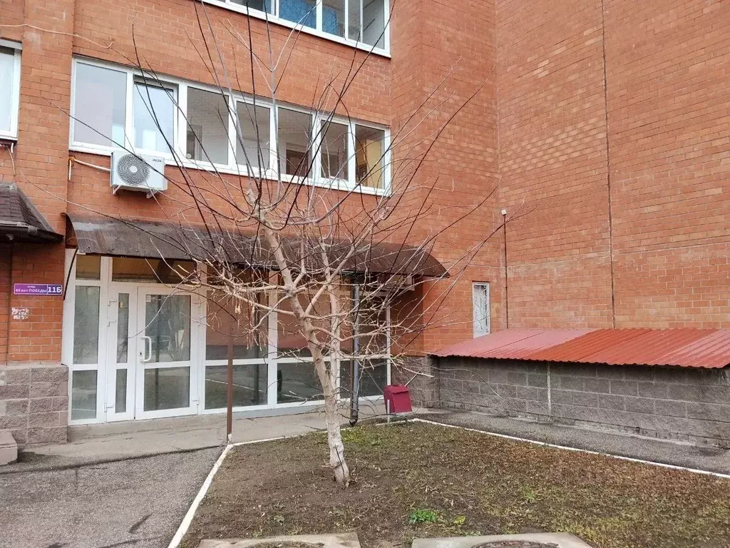 Помещение свободного назначения в Самарская область, Тольятти ул. 40 ... - Фото 1