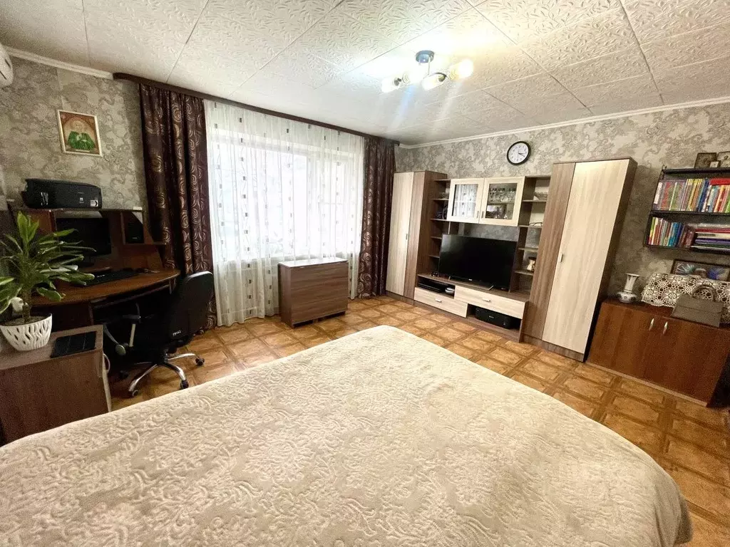 2-к кв. Краснодарский край, Темрюк ул. 27 Сентября, 26 (55.6 м) - Фото 0