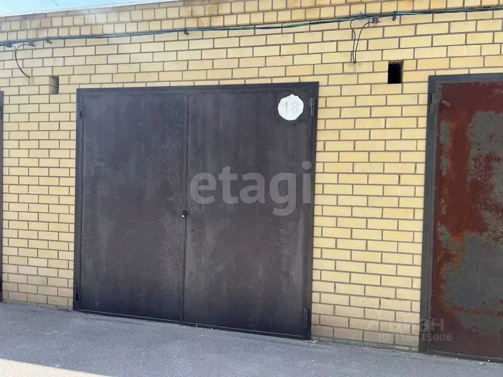 Гараж в Астраханская область, Астрахань ул. Латышева, 7 (19 м) - Фото 1