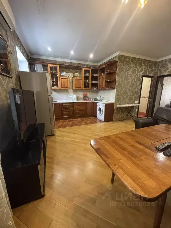 3-к кв. Дагестан, Каспийск ул. Орджоникидзе, 15 (62.0 м) - Фото 0