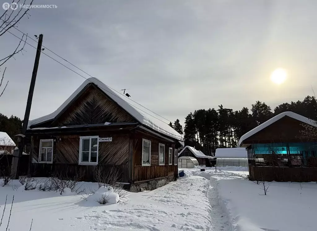 Дом в Свердловская область, Сысертский муниципальный округ, посёлок ... - Фото 1