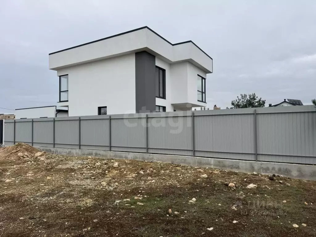Дом в Севастополь ул. Лесхозная (130 м) - Фото 1