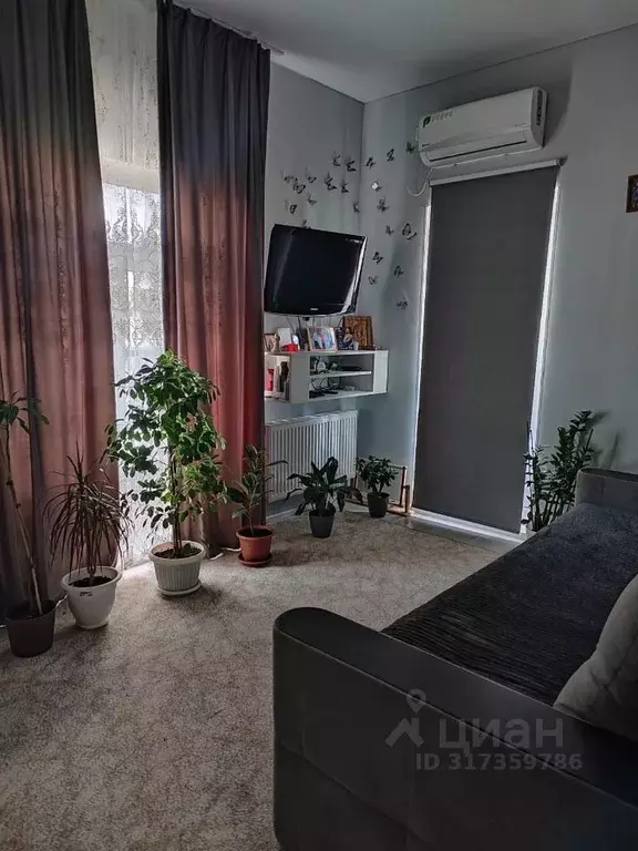 1-к кв. Краснодарский край, Сочи Донская мкр, пер. Чехова, 8 (44.0 м) - Фото 0