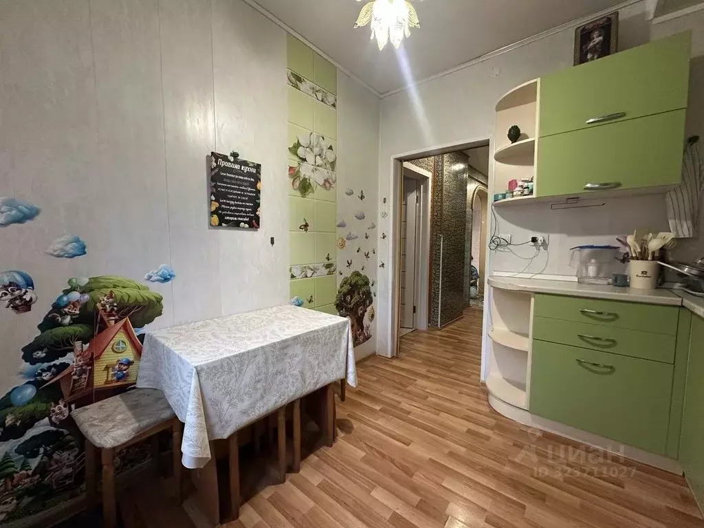 3-к кв. Тульская область, Щекино Советская ул., 52 (62.9 м) - Фото 2