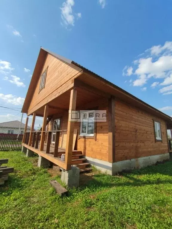 Дом в Башкортостан, Иглинский сельсовет, с. Иглино ул. Лесная (120 м) - Фото 1