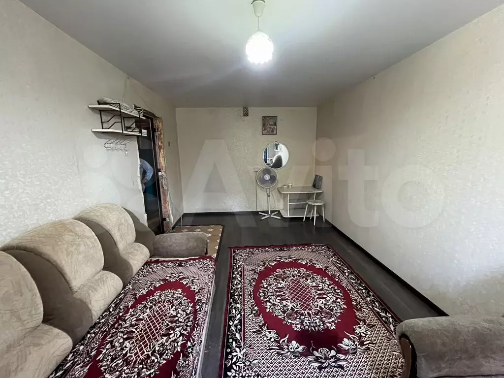 Комната 17 м в 4-к., 4/9 эт. - Фото 0