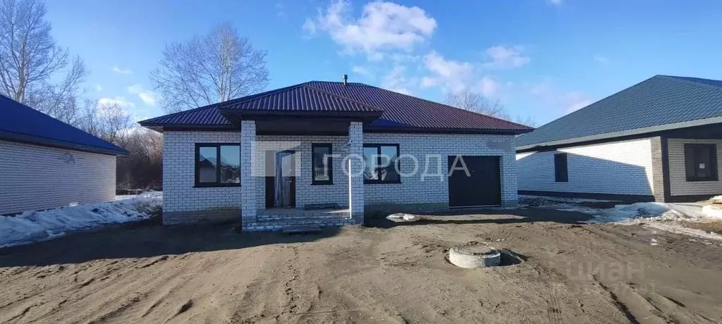 Дом в Алтайский край, Первомайский район, с. Санниково, Микрорайон ... - Фото 1