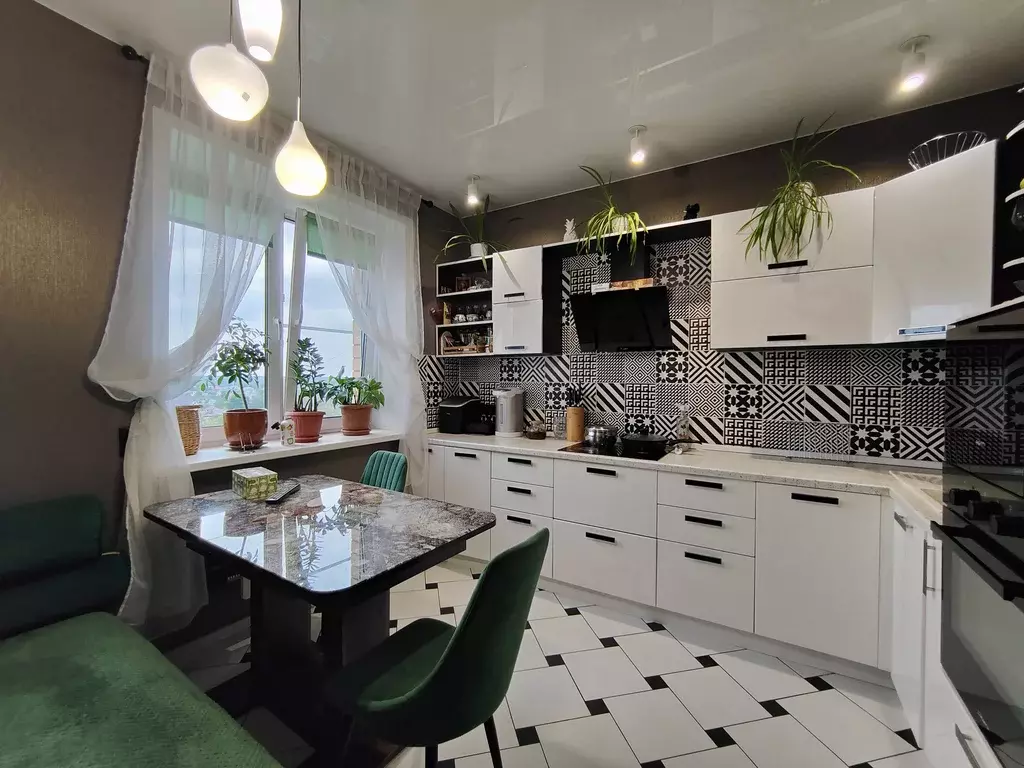 Продаётся 2-к квартира, 70 м - Фото 1