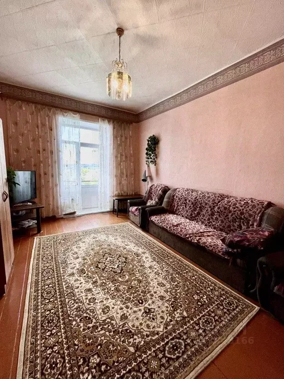 3-к кв. Свердловская область, Асбест Садовая ул., 24 (78.7 м) - Фото 0