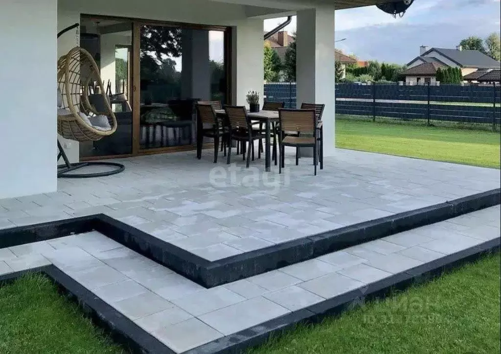 Дом в Калужская область, Совхоз Боровский с/пос, д. Комлево ул. ... - Фото 1