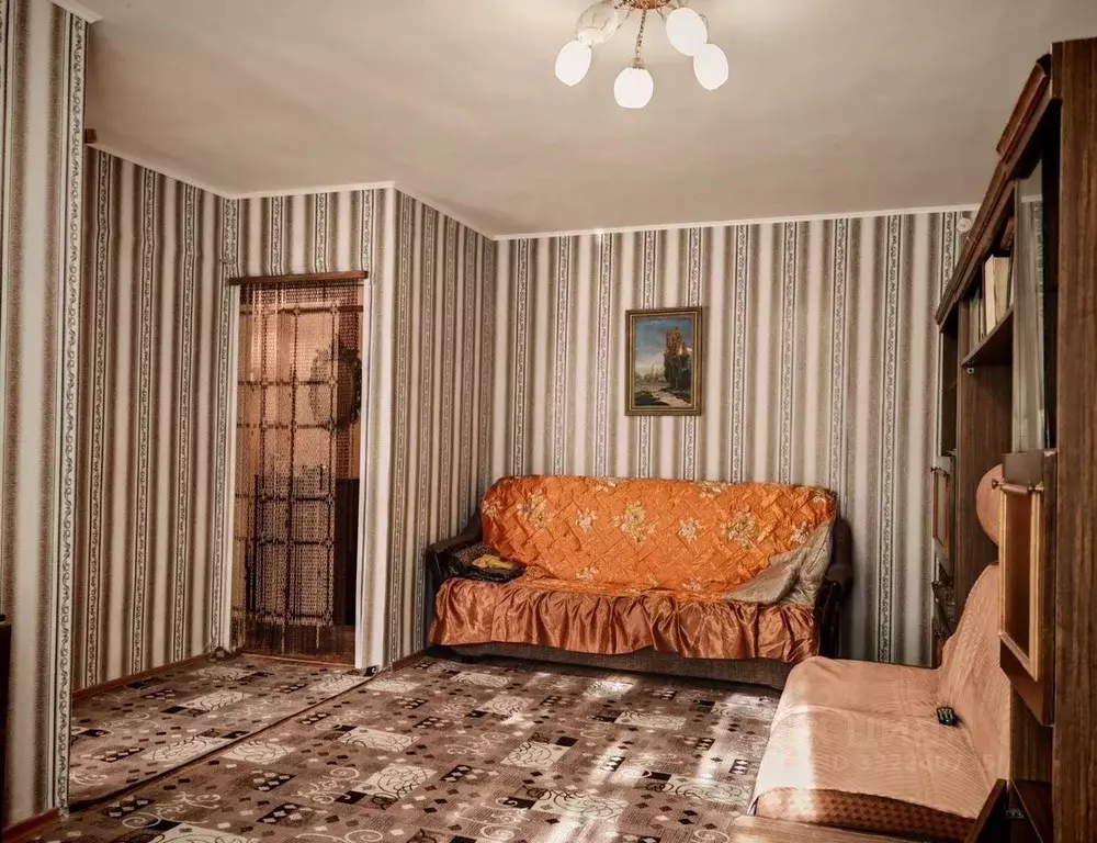 2-к кв. Ленинградская область, Луга просп. Кирова, 87 (44.0 м) - Фото 1