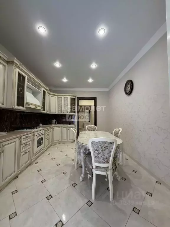 2-к кв. Кабардино-Балкария, Нальчик ул. Чернышевского, 201В (73.0 м) - Фото 2