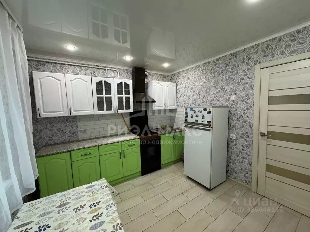 1-к кв. Брянская область, Брянск ул. Чернышевского, 12 (39.7 м) - Фото 1