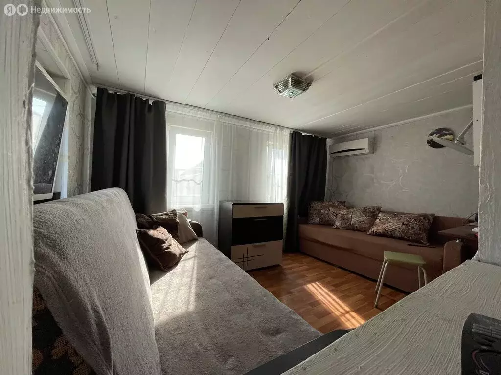 Дом в Волгоградская область, рабочий посёлок Средняя Ахтуба, улица ... - Фото 2