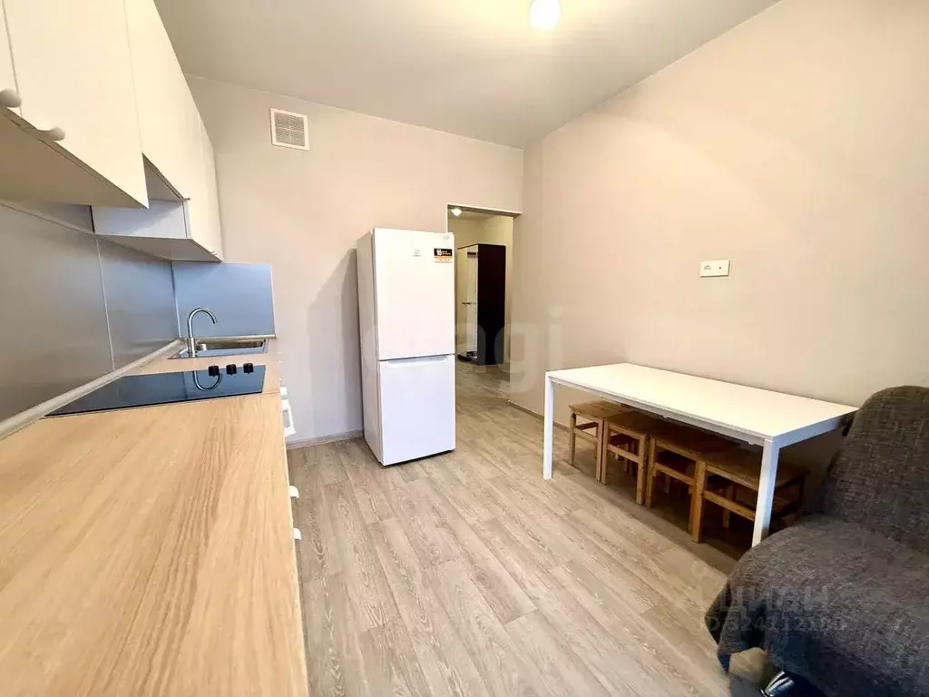 1-к кв. Татарстан, Казань ул. Чингиза Айтматова, 9 (40.0 м) - Фото 2