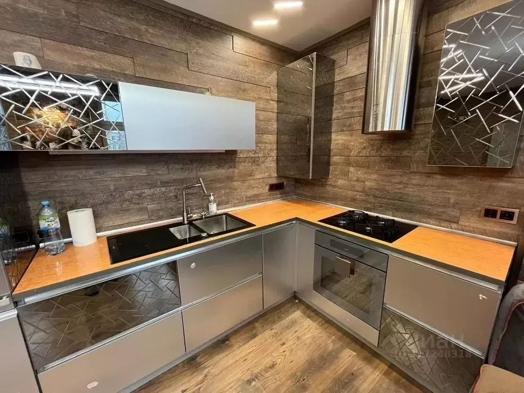 2-к кв. Татарстан, Казань ул. Чернышевского, 16 (60.0 м) - Фото 0